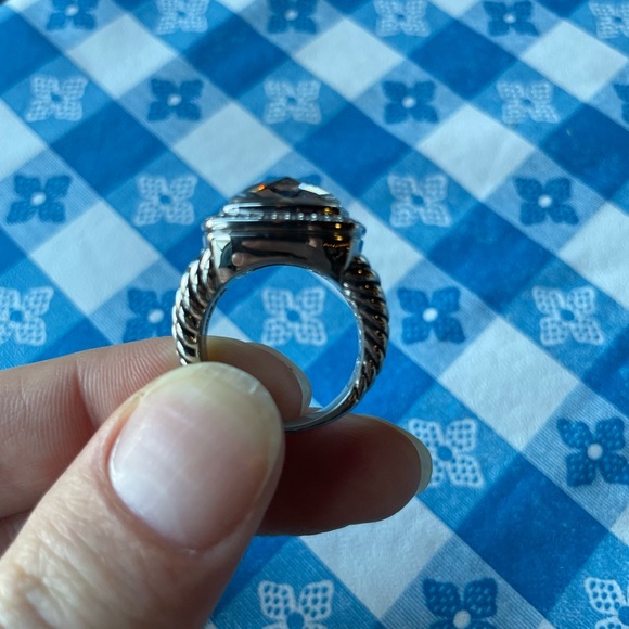David Yurman size 7 ring. Color “Clear” - Picture 5 of 7